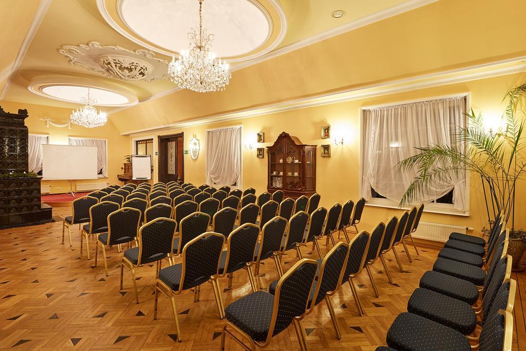 Palac Runowo Runowo Krajeńskie Exterior foto