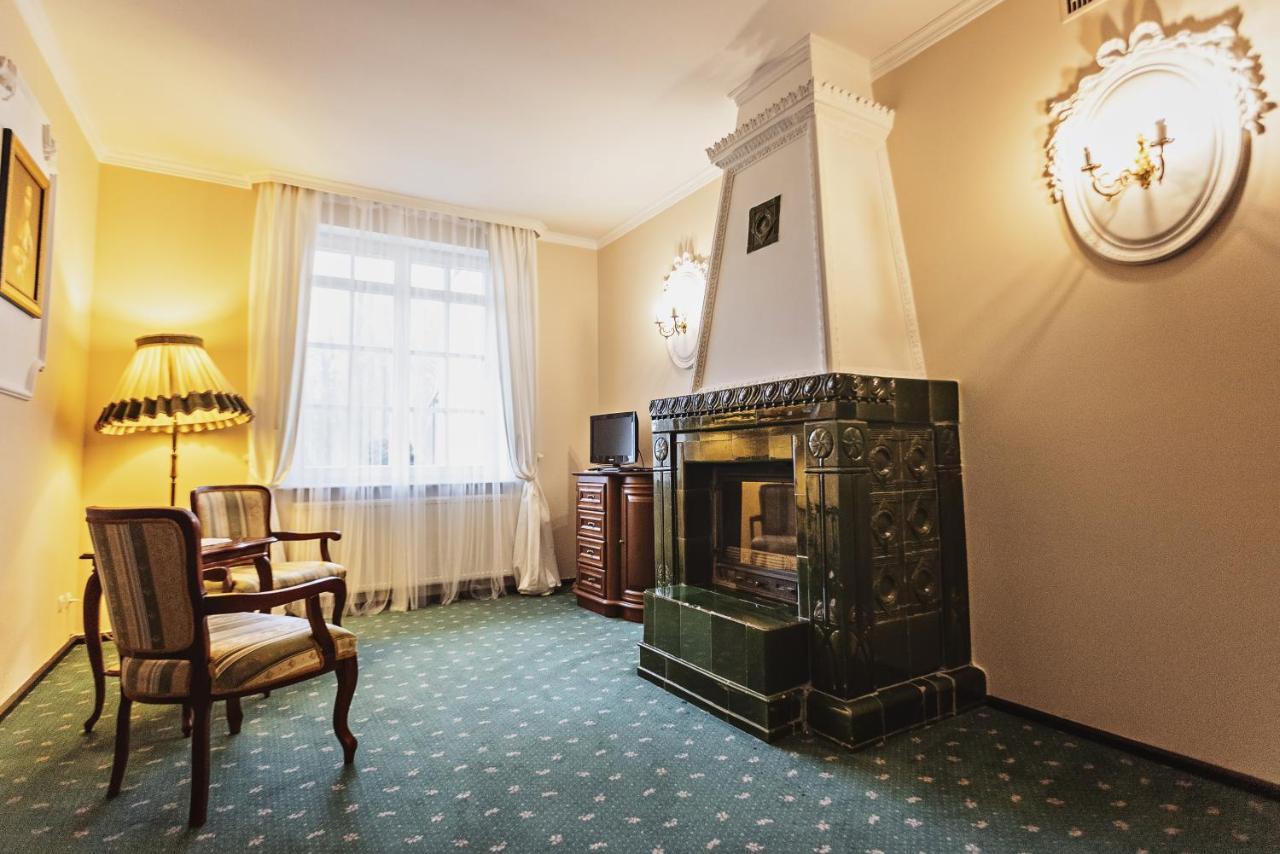 Palac Runowo Runowo Krajeńskie Exterior foto